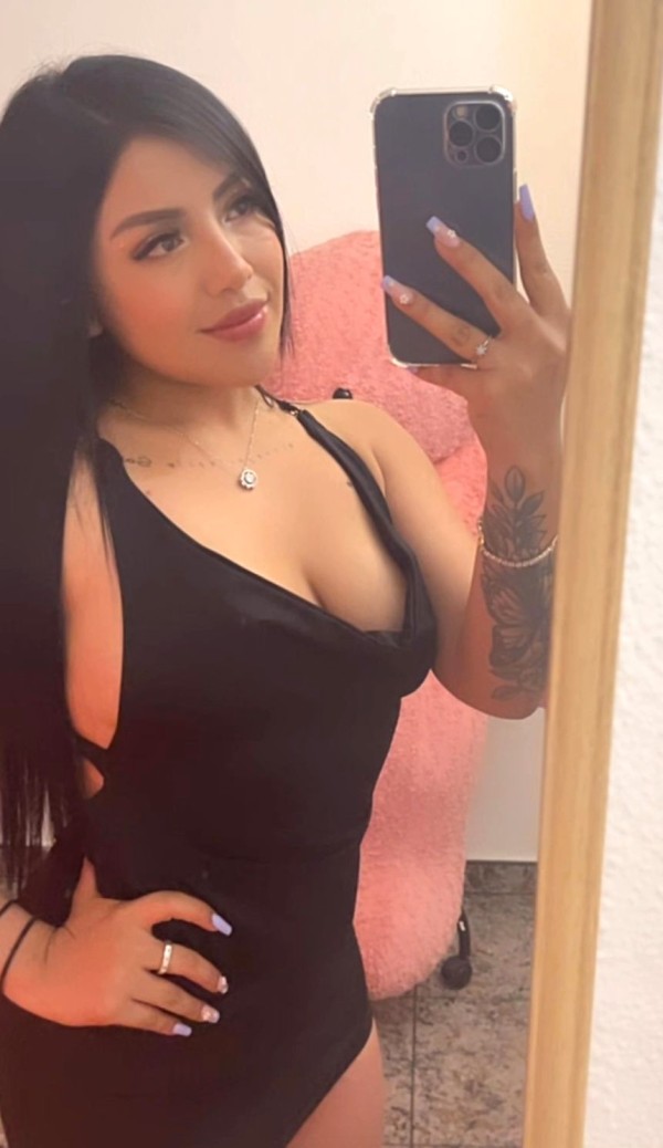 **CHICA NUEVA**ZOE GUAPA MORENA EN ELCHE CENTRO.