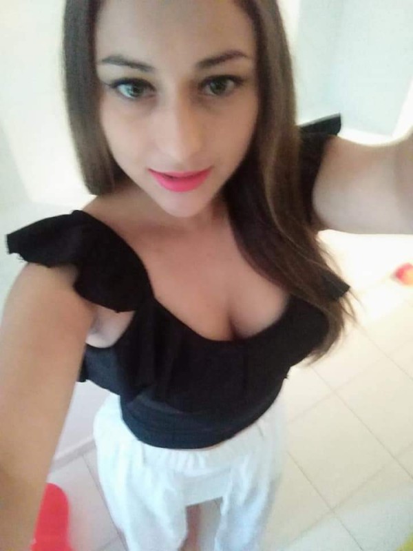 SARITA NOVEDAD JOVEN ARDIENTE APASIONADA SENSUAL