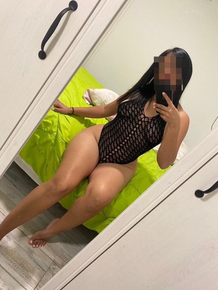 651364273 –  LINDA JOVEN ATRACTIVA