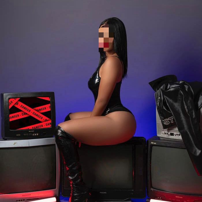 DOMINICANA SENSUAL SEXO Y FIESTA TE OFREZCOM FRANC