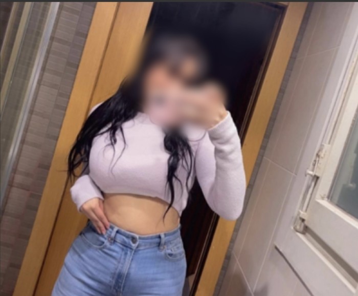 Jovencita muy linda de paso por Alcalá