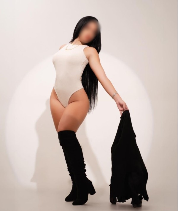 Venezolana caliente 24horas