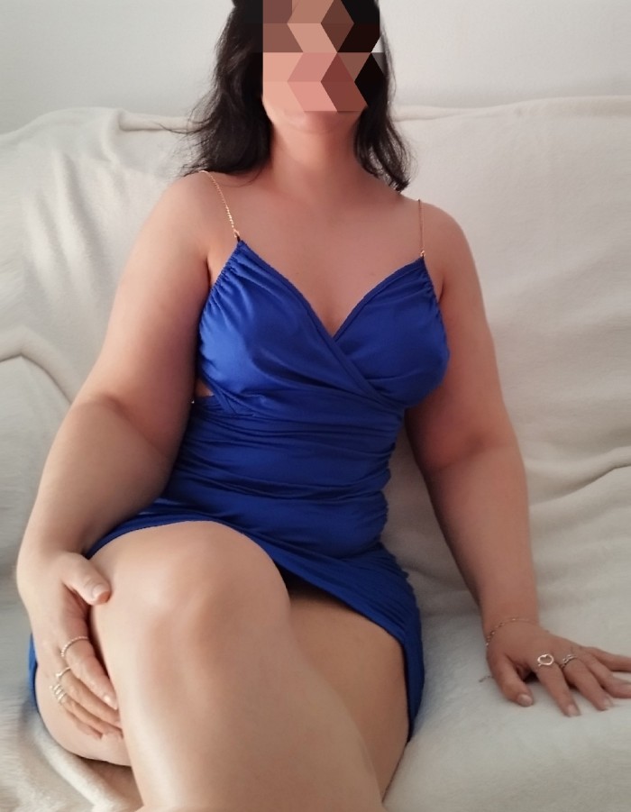 Massage erotic young lady 10 to 21