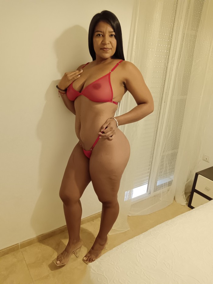 Luisa colombiana nueva por aquí