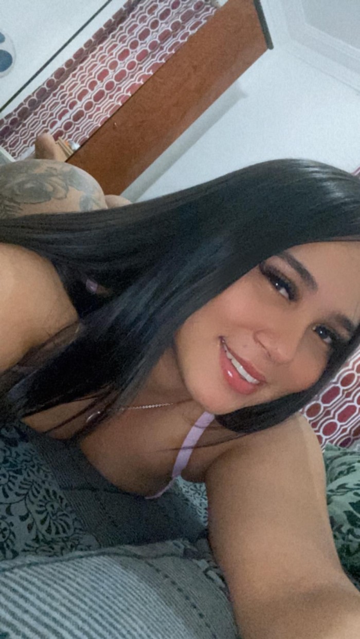 Britany, 20 años, venezolana – La masajista más sensual y complaciente de Madrid