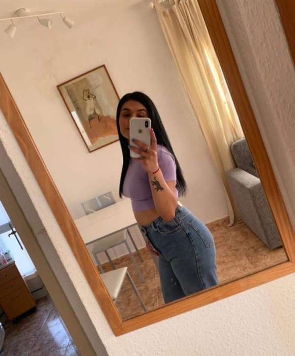 VALENTINA, JOVENCITA DE 19 AÑOS LATINA INDEPENDIEN