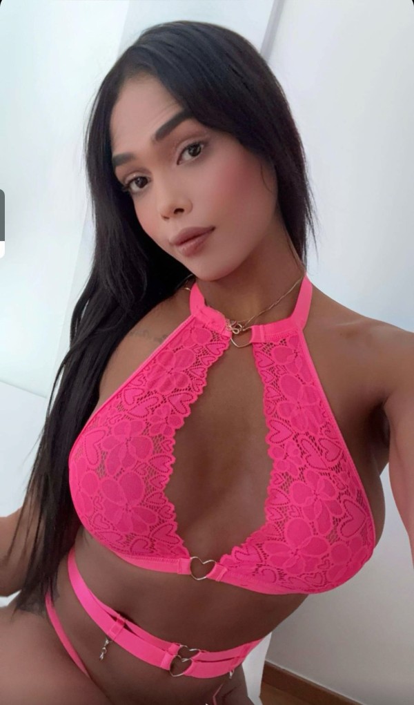 La muñeca más cara de la vitrina – angelica  gibson  tu diosa Venus