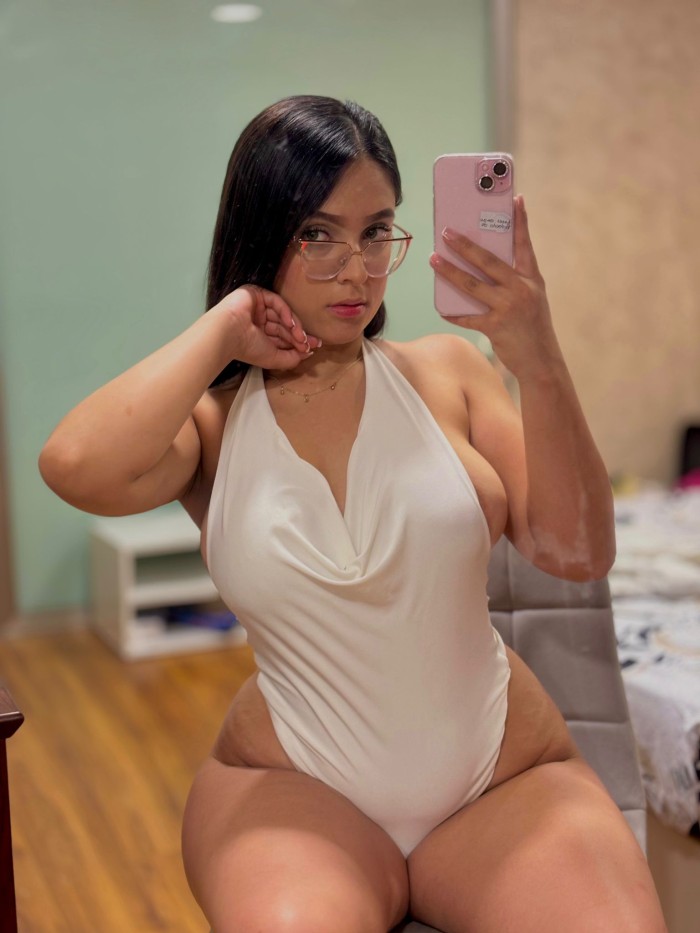 TU AMANTE PERFECTA DIOSA DEL EROTISMO COLOMBIANA