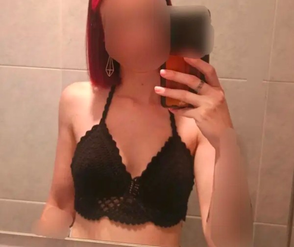 Chica amateur trató muy cercano