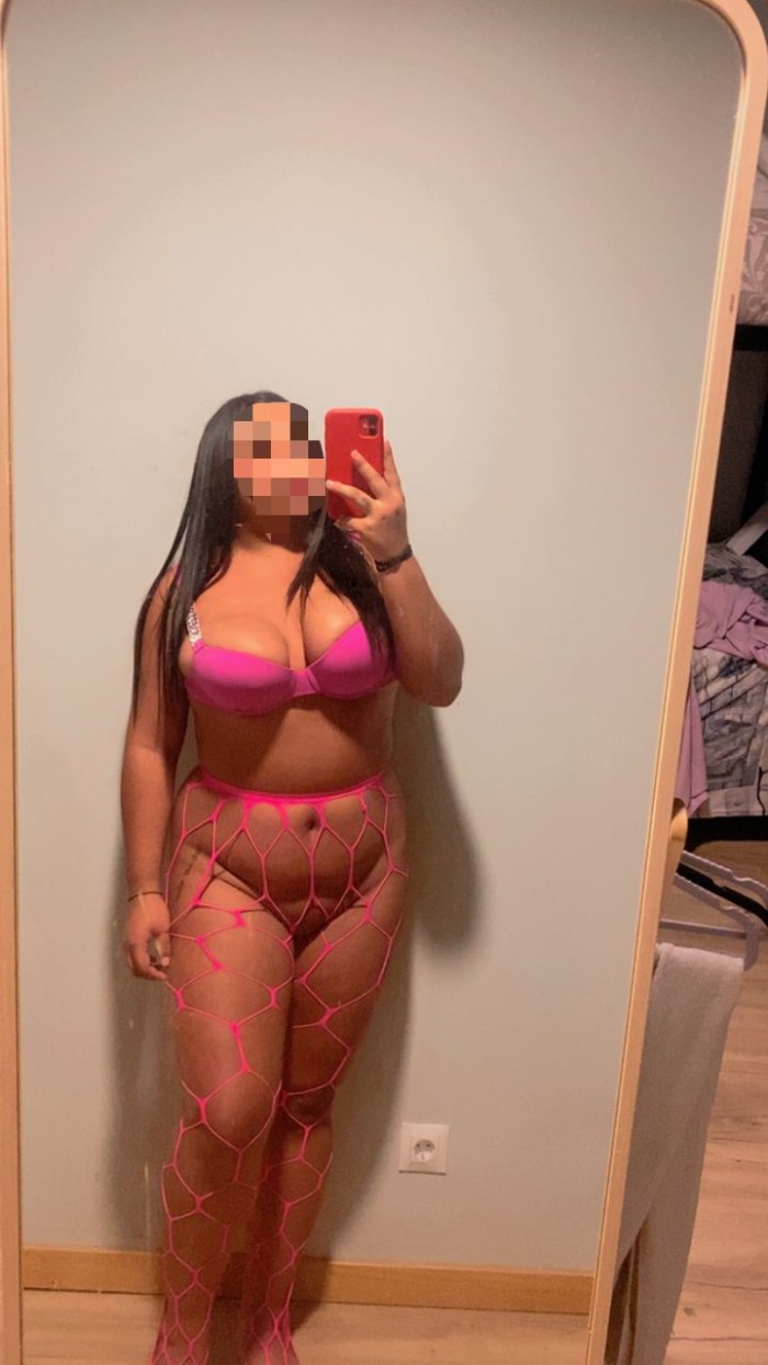 VENEZOLANA CALIENTE PARA FOLLAR EN PROSPERIDAD