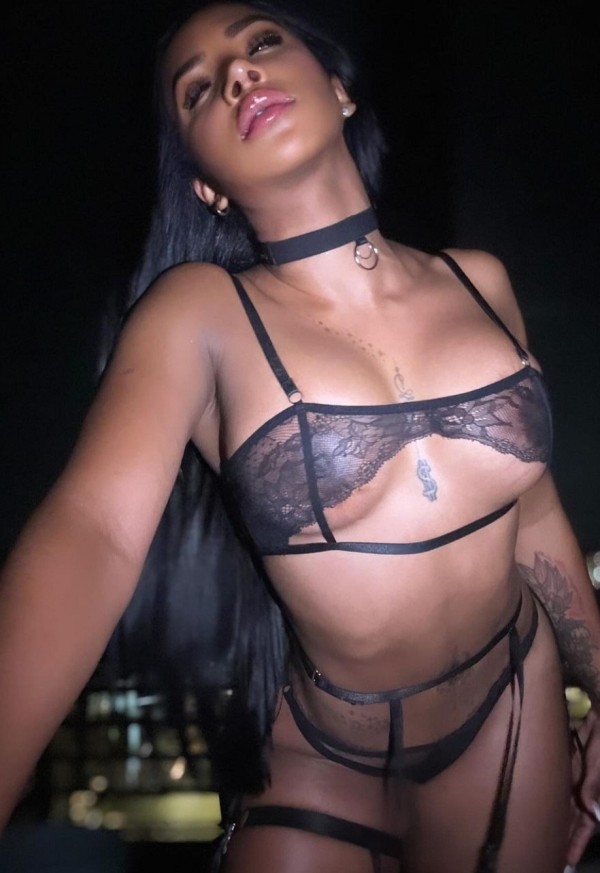 Miranda Venezolana  Divina masajista y Scort cachonda 24 horas , fiestera