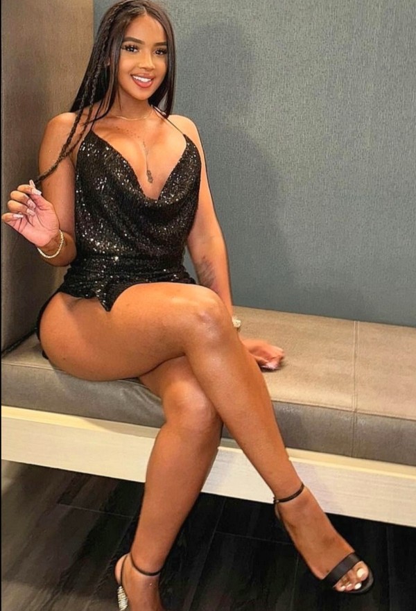 Miranda Venezolana  Divina masajista y Scort cachonda 24 horas , fiestera