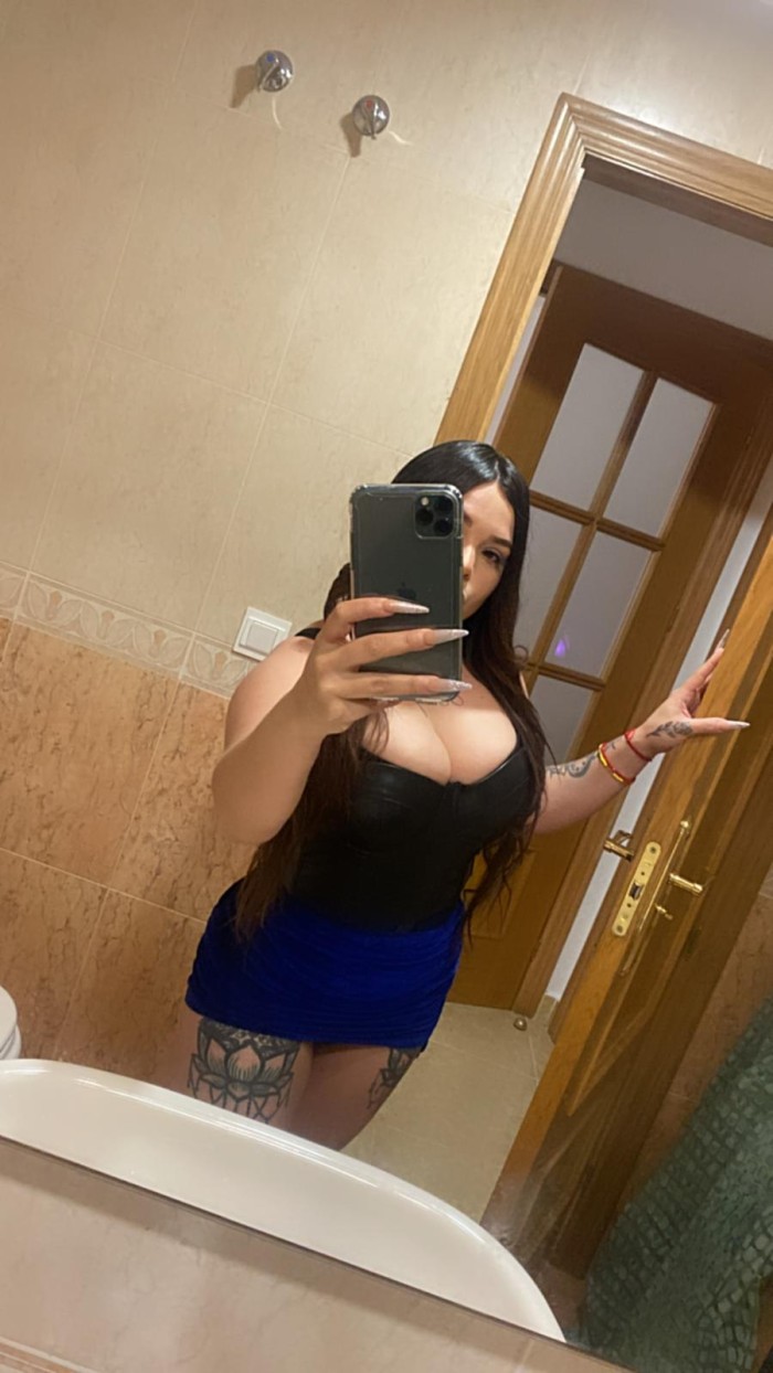 CAMILA VENEZOLANA 22 AÑOS NUEVA EN ALICANTE