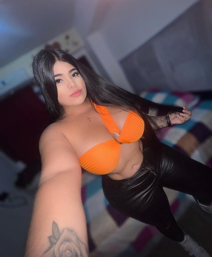 DISPONIBLE TU NIÑA ESTEFANÍA EN MÁLAGA CON DEPARTA