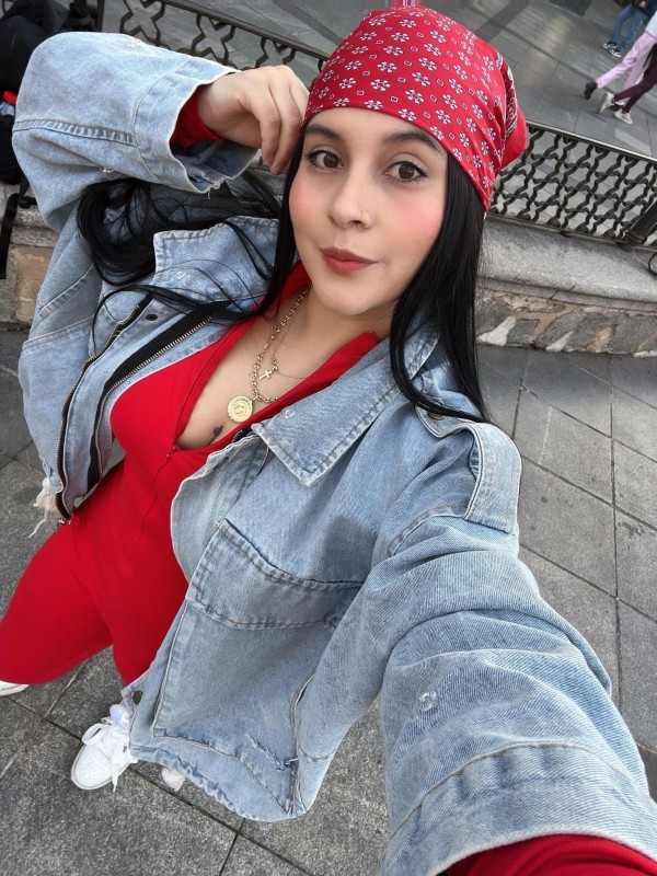 Una diablita juguetona