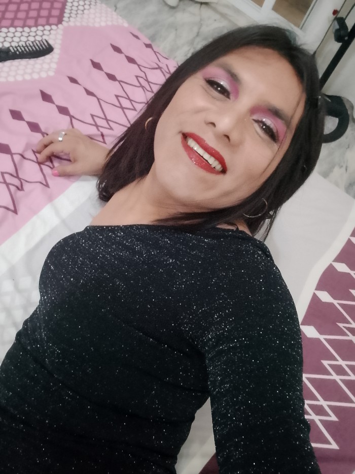 Trans latina activa y lechera muy cachonda y warra