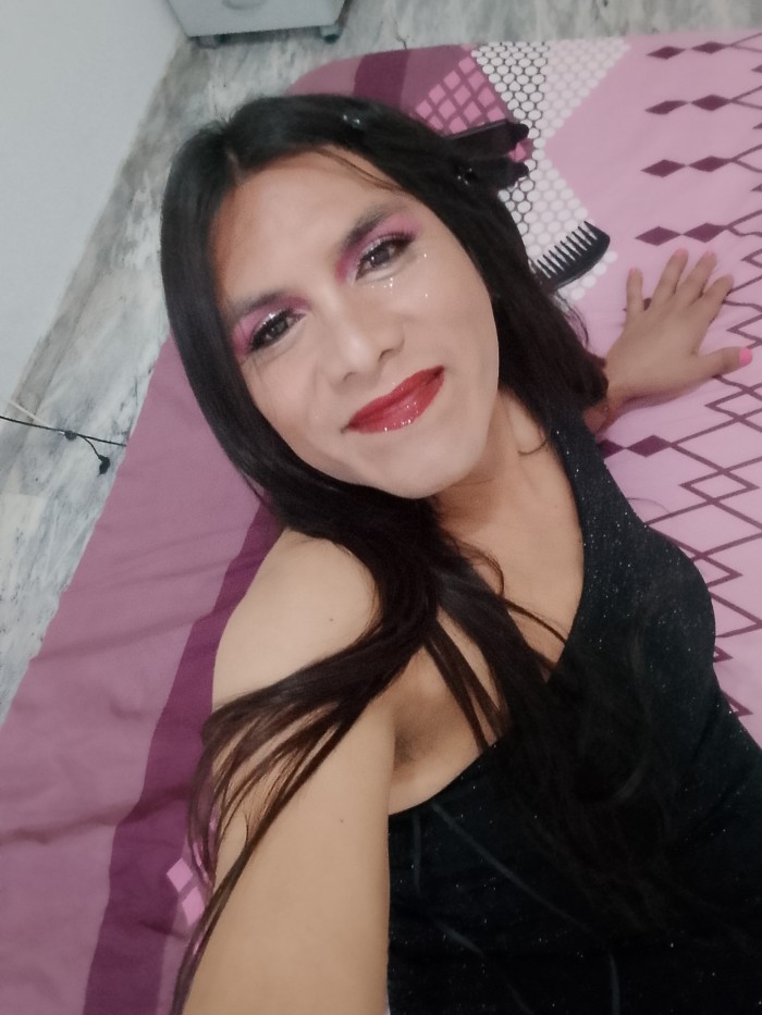 Trans latina activa y lechera muy cachonda y warra