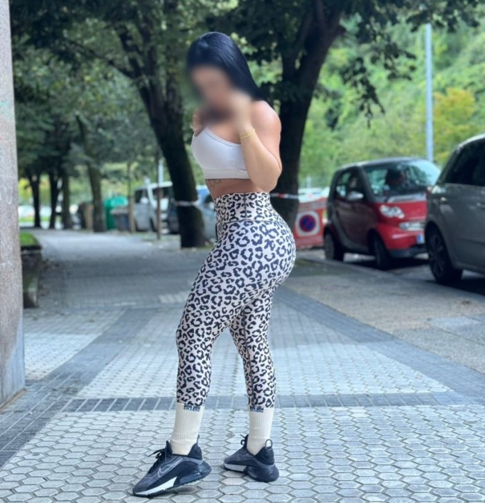 UNA POTENTE ESCORT FITNESS 24 HORAS