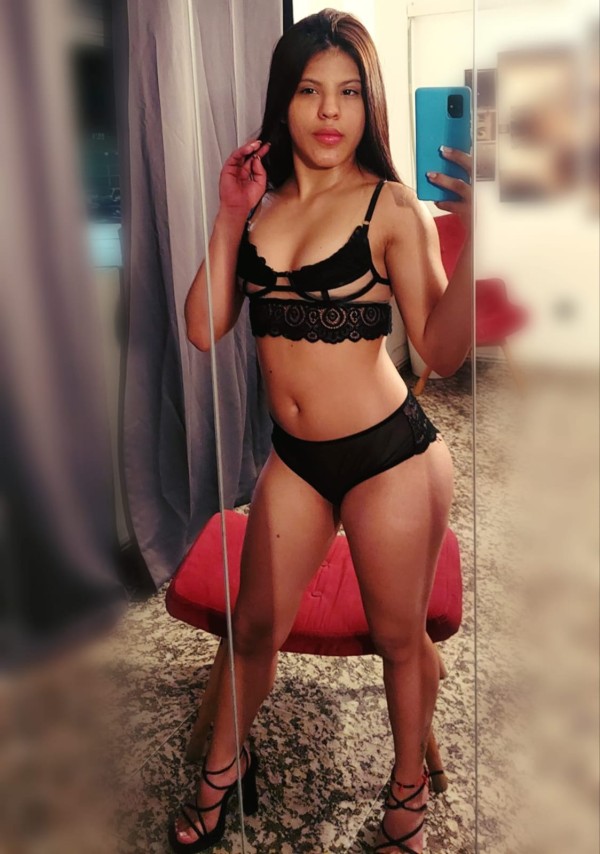 Samantha , jovencita teen LATINA