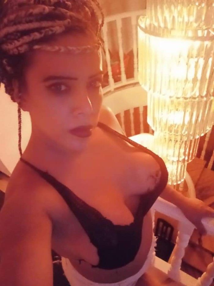 Disponible sin límites Kiray transexual colombiana