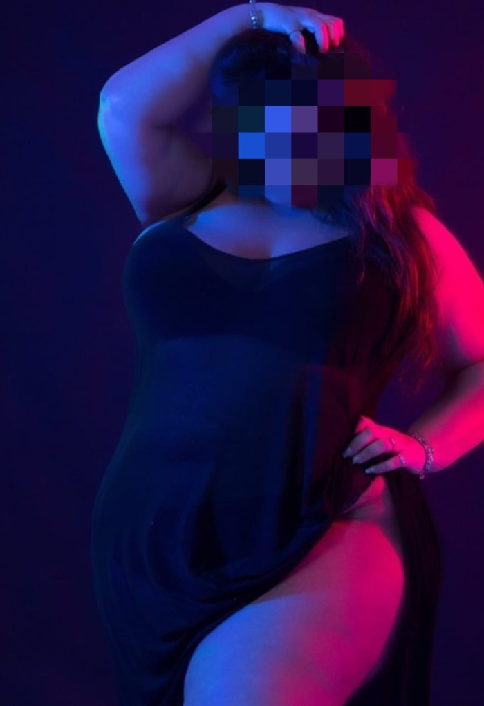 Recién llegada a salamanca Lara travesti curvy xxl