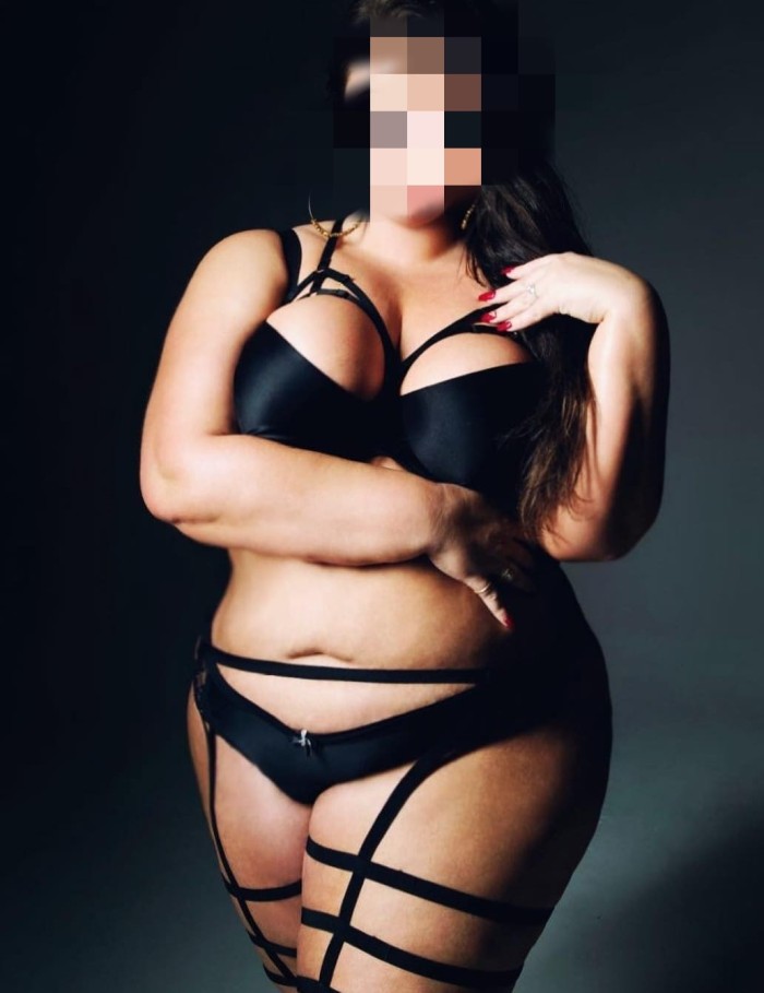 Recién llegada a salamanca Lara travesti curvy xxl