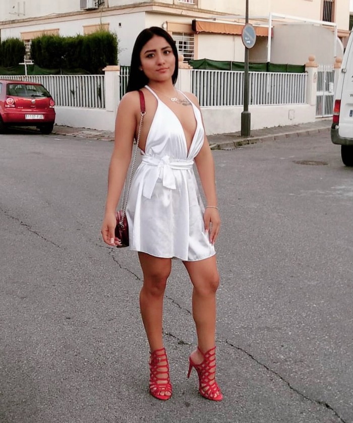 Jovencita novedad primera vez cariñosa y fiestera