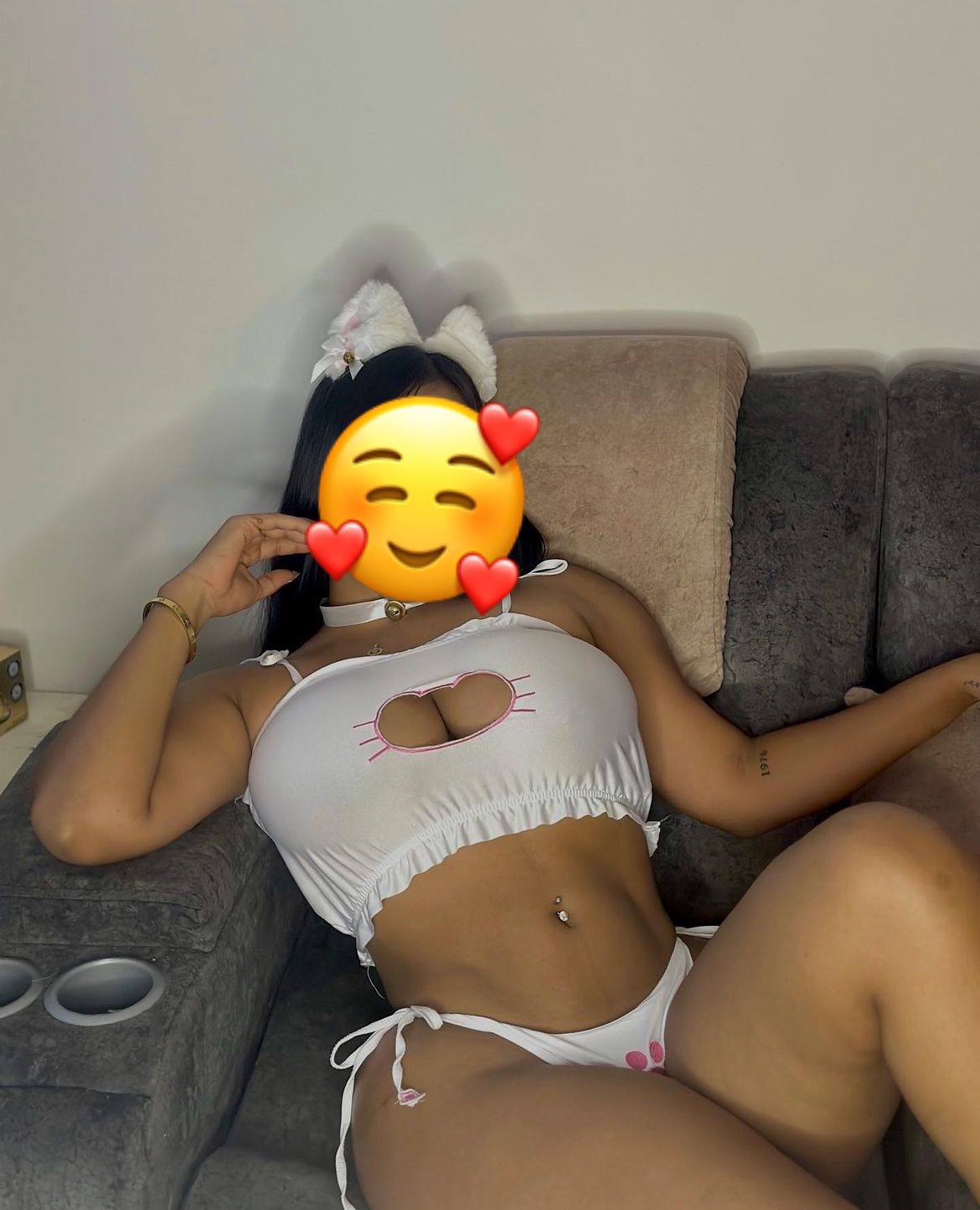 Latina caliente quiero anal y vaginal a pelo amor