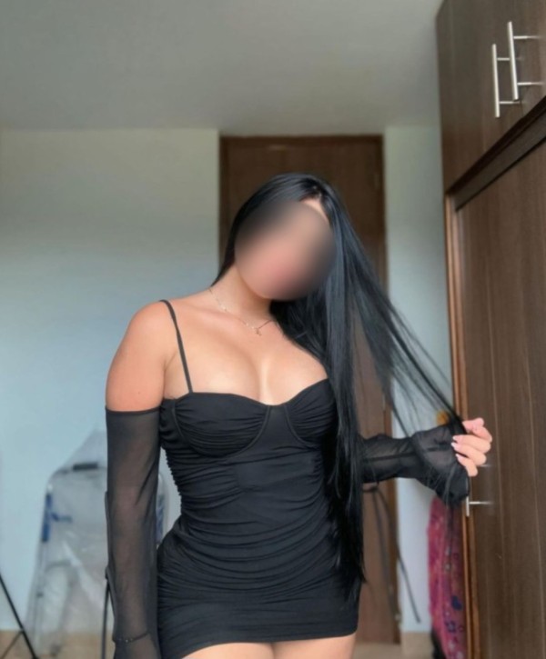 Tu linda latina chica madura nuevo en la zona esperando para cumplir te tu