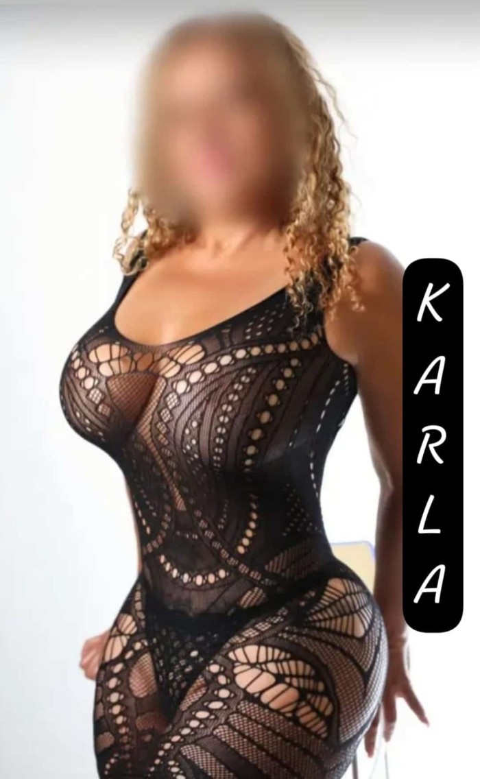 KARLA…UNA MADURITA CON EXPERIENCIA