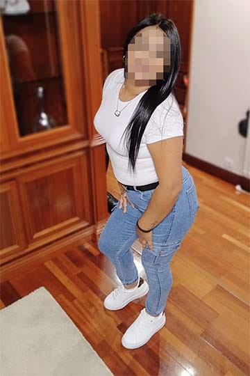 jovencita, pervertida con muchas ganas de comer Pa