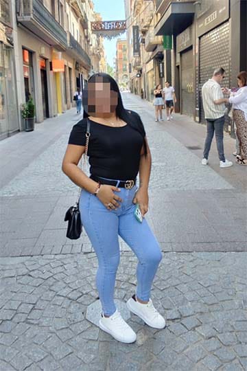 jovencita, pervertida con muchas ganas de comer Pa