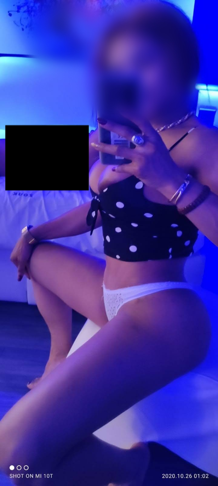 Escorts Latina de 25 años