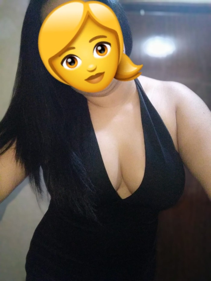 Morena sexy morbosa. Si te lo quieres pasar bien t