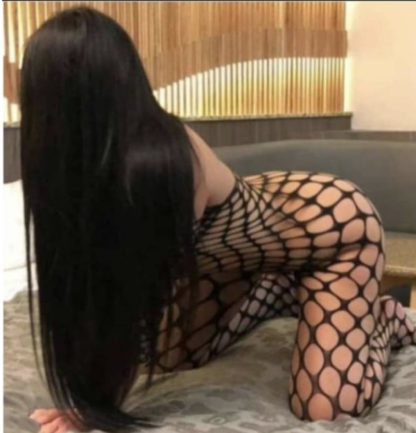 NICOL exótica escort de lujo