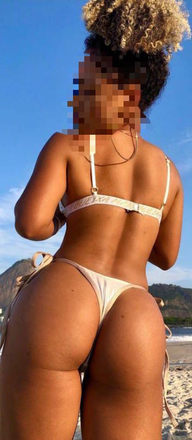 Exótica diosa de ébano