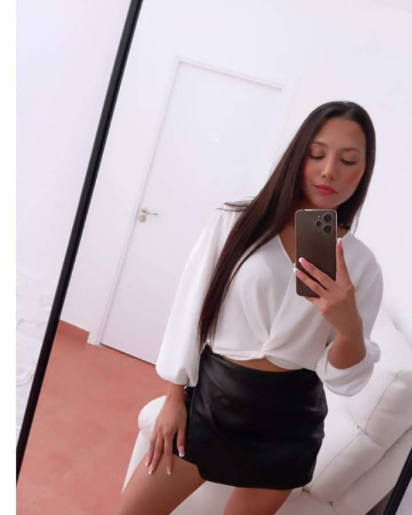 ISABELA , ARGENTINA JOVENCITA DE 24 AÑOS INDEPENDIENTE