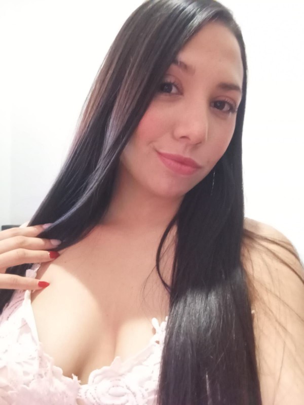 ISABELA , ARGENTINA JOVENCITA DE 24 AÑOS INDEPENDIENTE