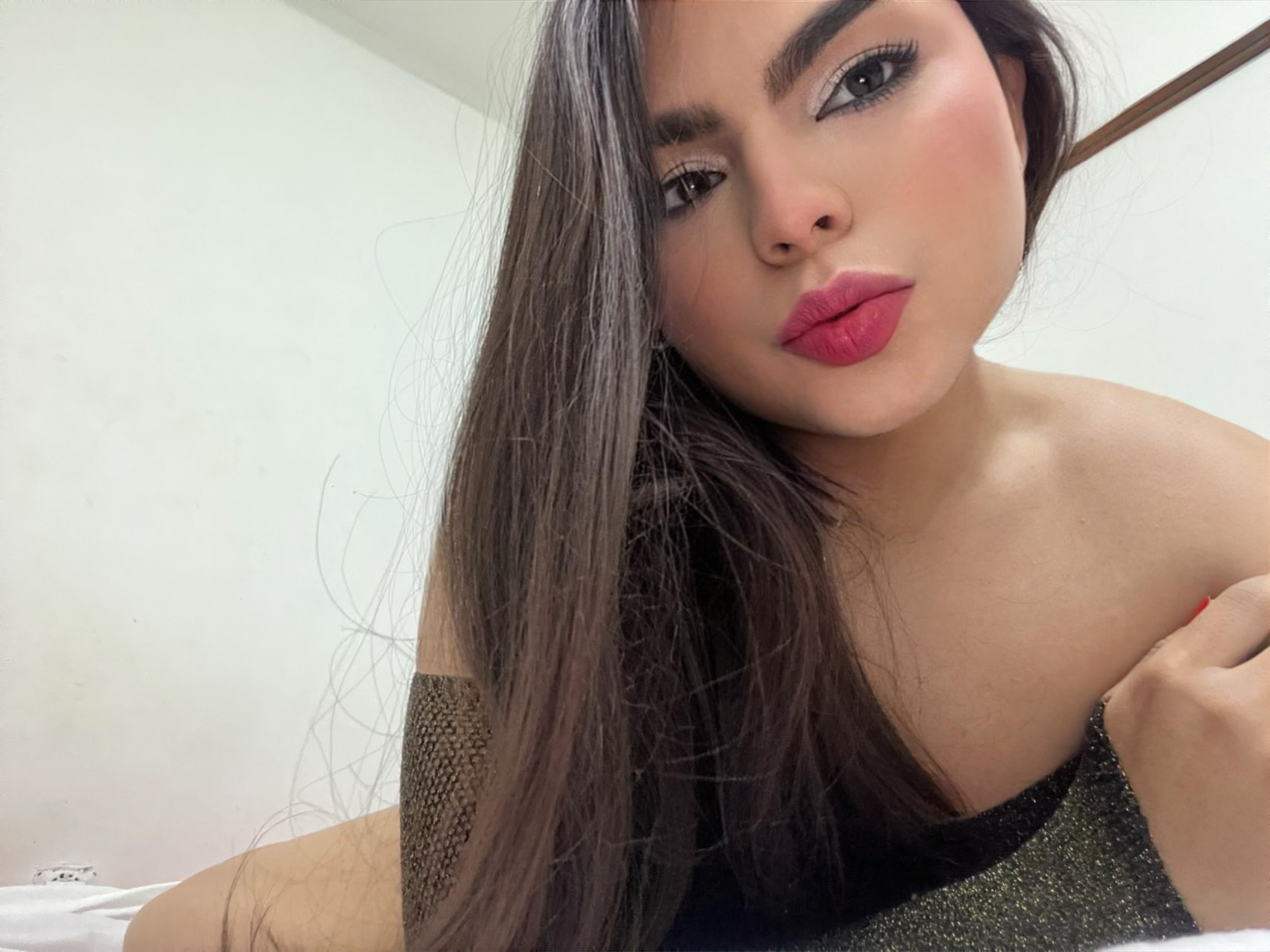 JOVENCITA TRANS MUY SENSUAL, PRIMERA VEZ EN VIGO