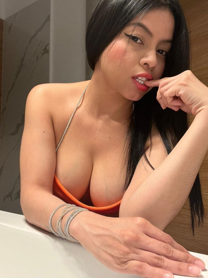 Dulce joven colombiana adicta al sexo – Getafe