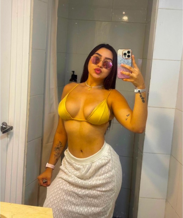 NOVEDAD !!! Sexy latina cariñosa. Tengo juguetes. Chalet discreto privado