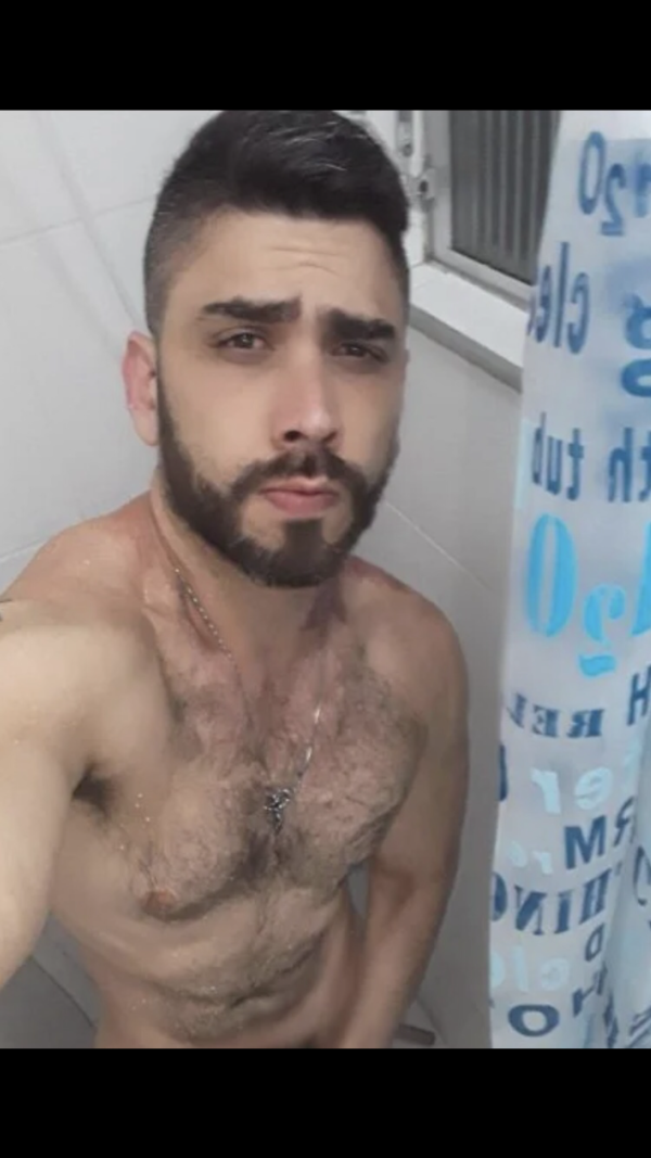 David físio.masculino con pelo en todo el cuerpo