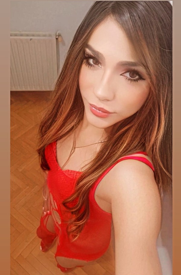 Valentina trans activa fiestera en figueres