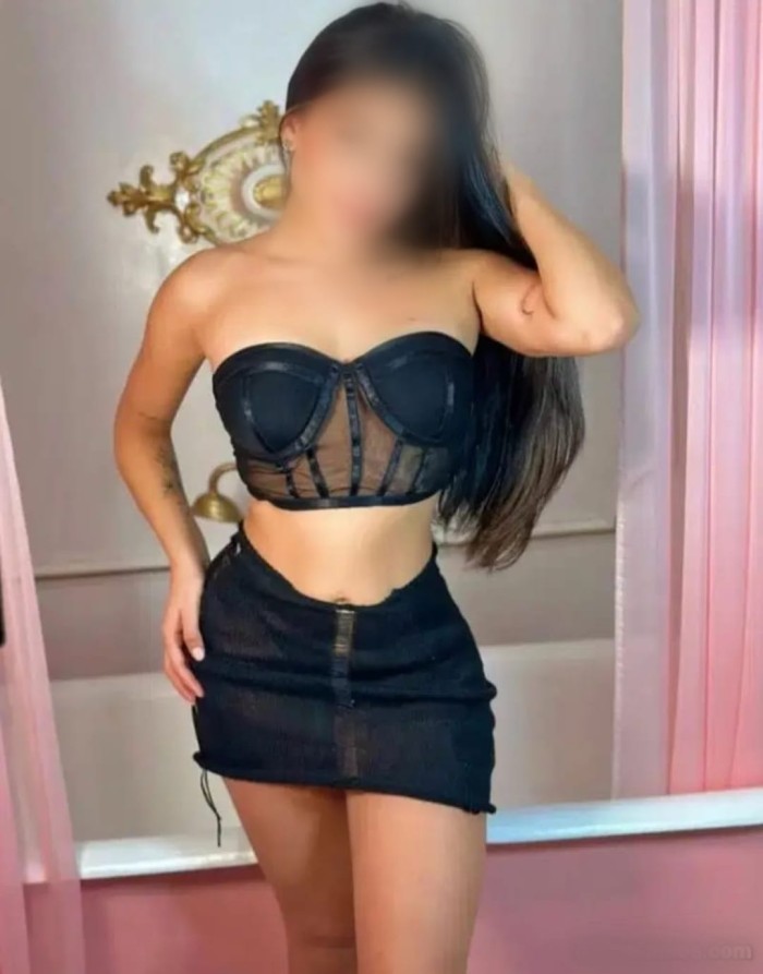 En TORTOSA JOVEN MUY CACHONDA DISPONIBLE