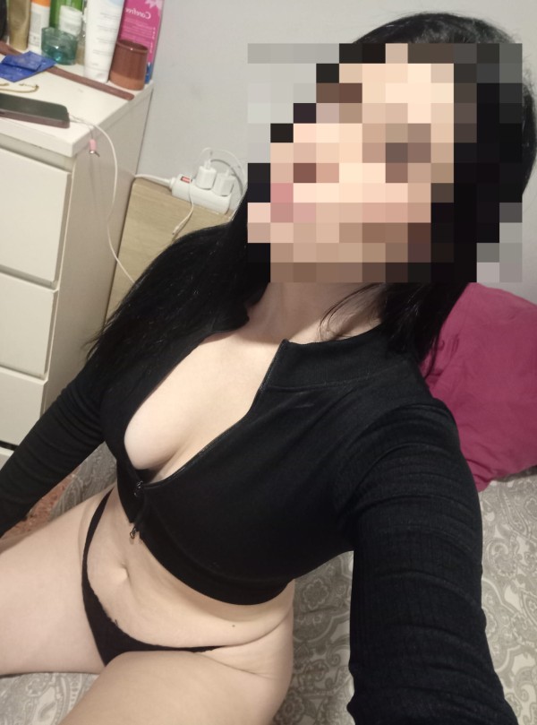 INGRID SENSUAL LATINA PARA CABALGAR EN TU POLLA