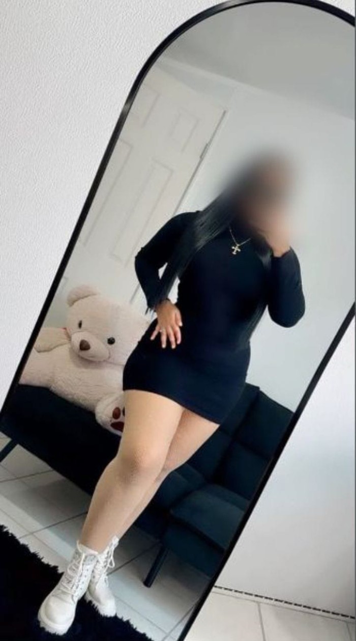 Hola amores soy una morena hermosa implicada