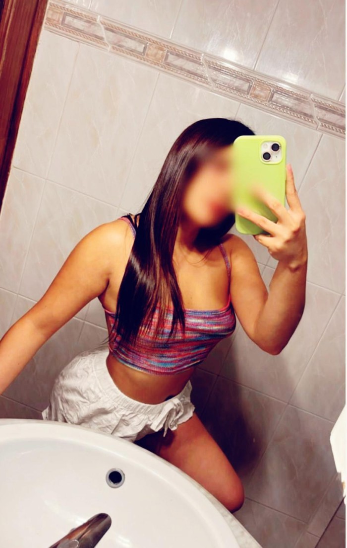 NICOL 22 Años, CARIÑOSA, TRAVIESA y muy SEXY