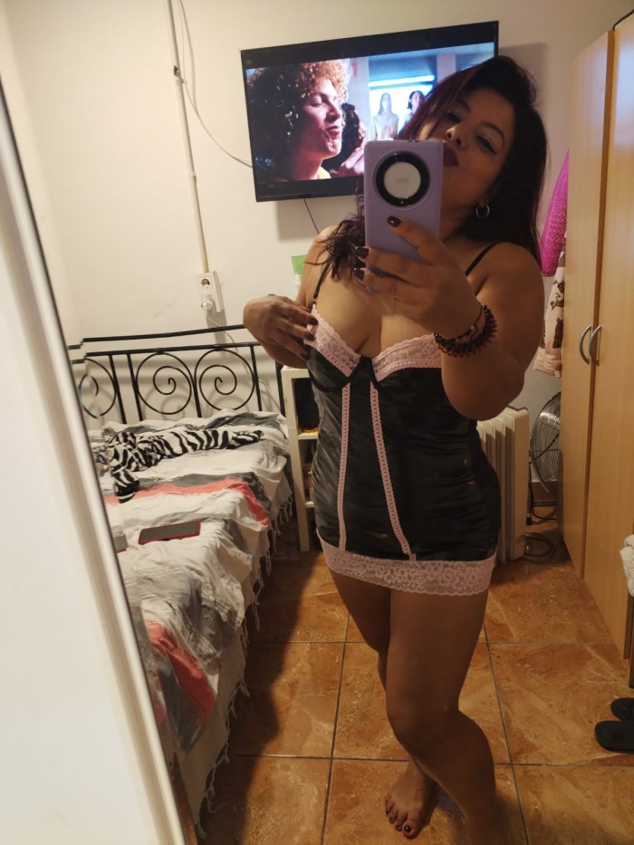 SENSUAL ARDIENE FIESTERA BOMBA DE SEXO LUJURIA