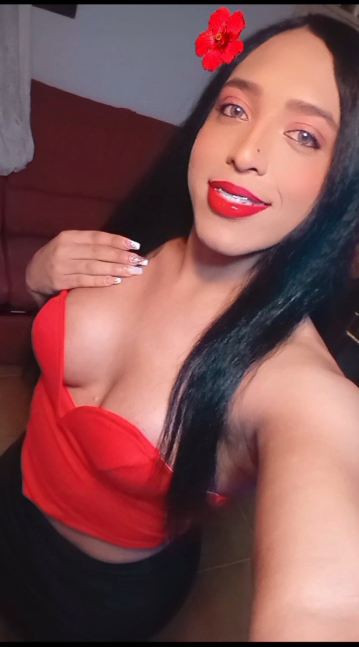 AUTÉNTICAS LATINA HERMOSA FEMENINA