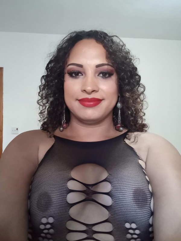 Apasionada y Ardiente Trans Latina para mucho sexo